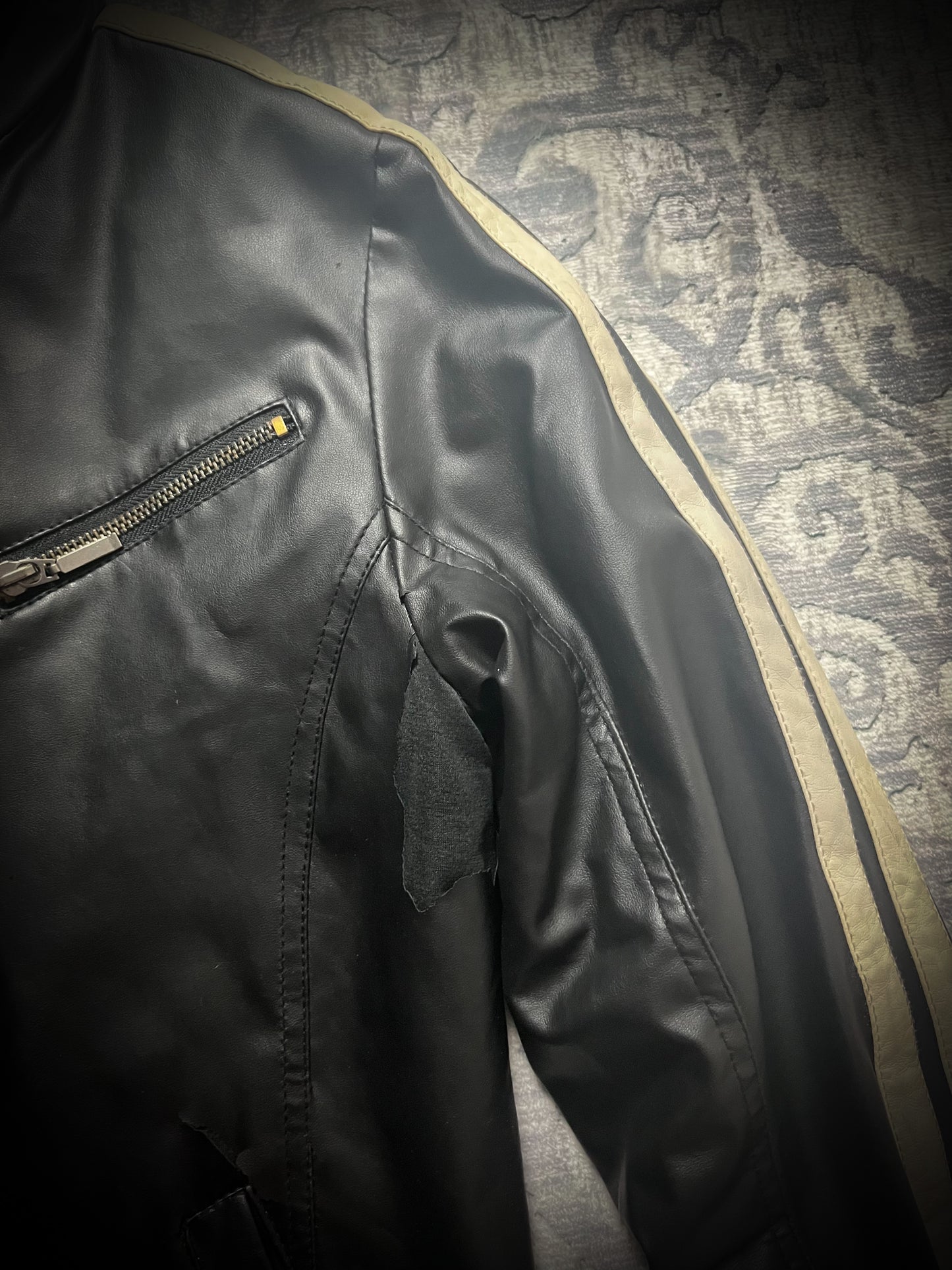 CAVARIA x LA GATE striped jacket