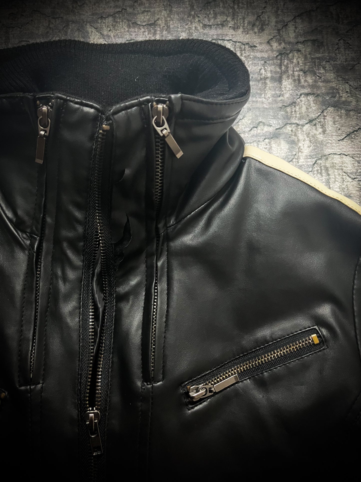 CAVARIA x LA GATE striped jacket